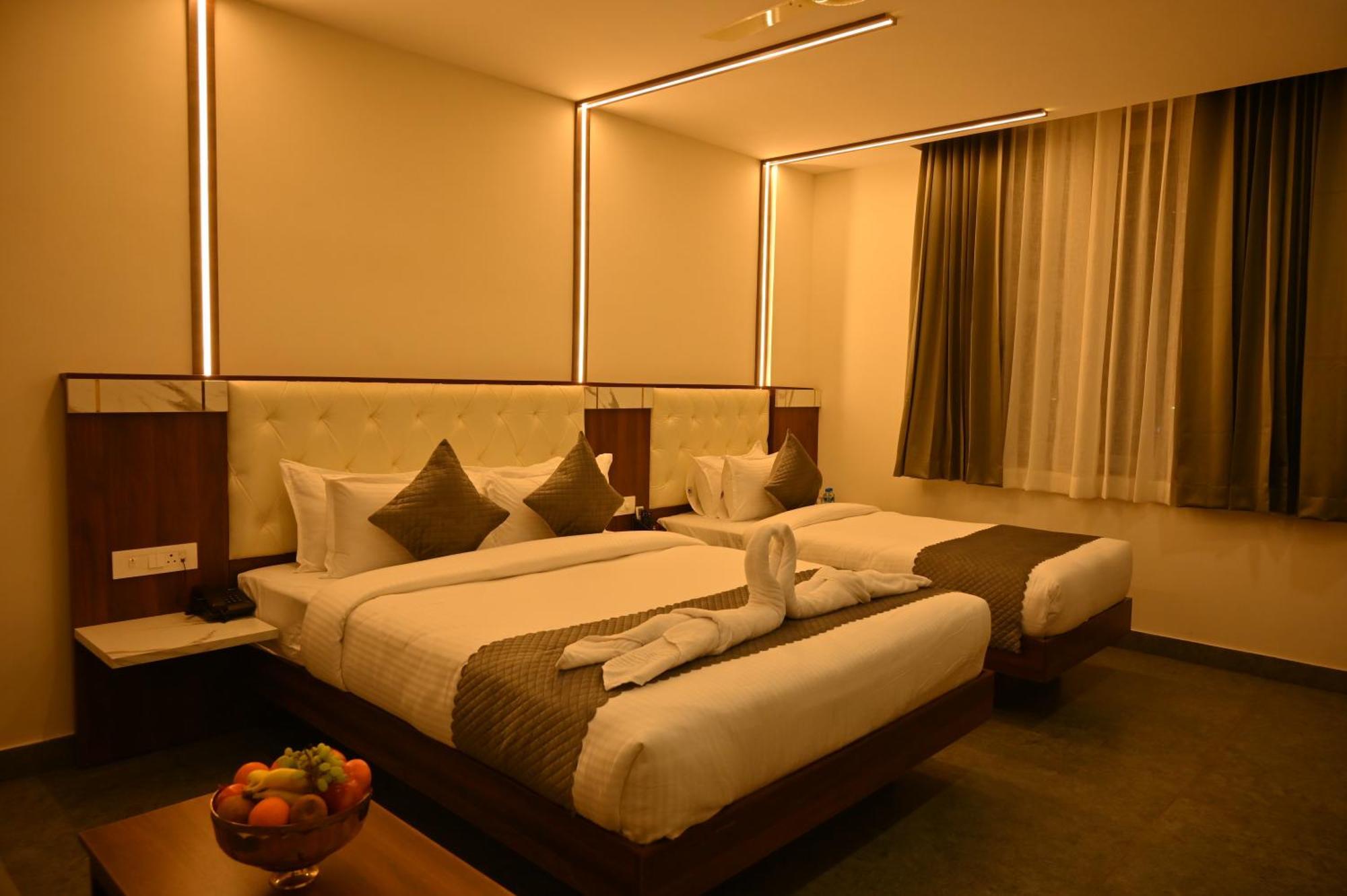 Hotel Shri Devi Comforts Inn Bhatkal Zewnętrze zdjęcie