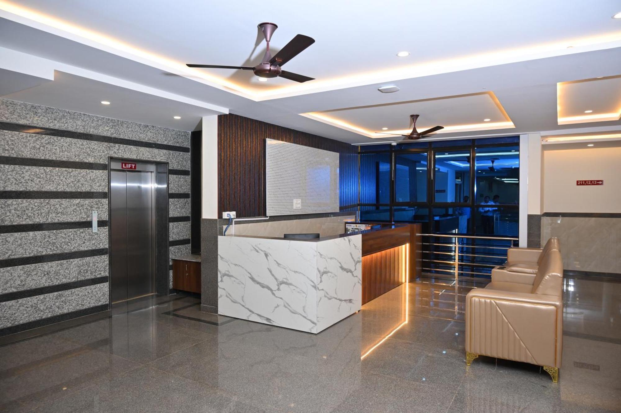 Hotel Shri Devi Comforts Inn Bhatkal Zewnętrze zdjęcie