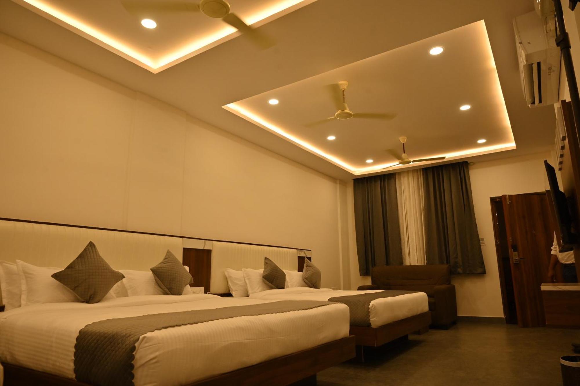 Hotel Shri Devi Comforts Inn Bhatkal Zewnętrze zdjęcie